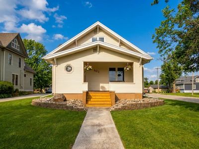 Property at 602 1st St, Hull, IA