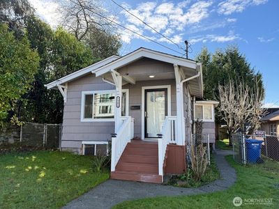 2907 S McClellan Street