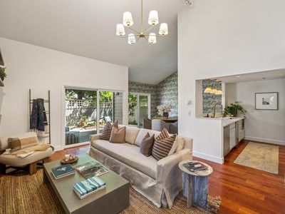 1 Willow Lane