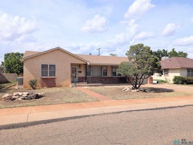 304 W Plains Ave