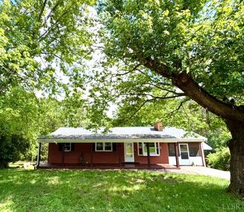 158 Woodvue Dr