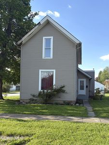 742 W Center St