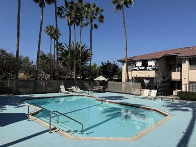 867 W San Ysidro Blvd Unit 5