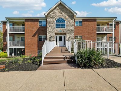 660 Friars Ln APT 1