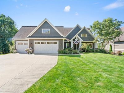 12355 Bayview Dr