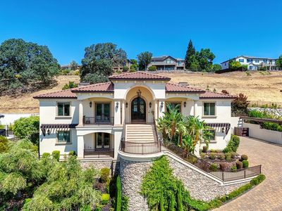 2588 Clubhouse Dr