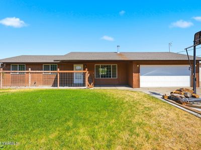 3415 N Wenas Rd