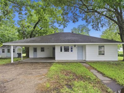 Property at 609 N Elms St, Welsh, LA