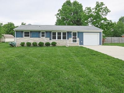7419 Willow Dr