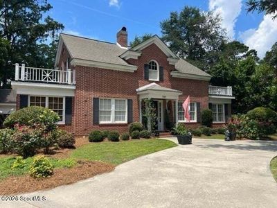 1105 Cherokee Dr