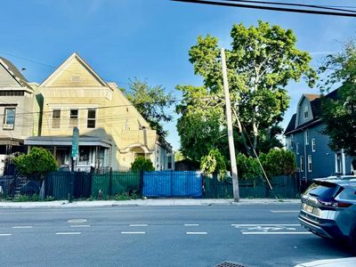 546 Garfield Ave