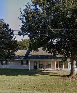 519 Parkside Dr