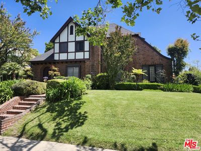 180 S Las Palmas Ave