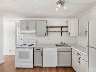 435 Williams Avenue N #206