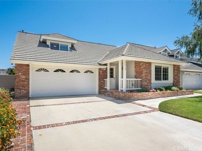 25914 Mendoza Dr