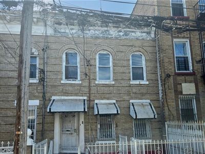 706 Cleveland St