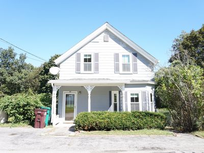 57 Llewellyn St