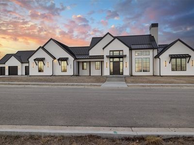2937 Glynn Abbey Way