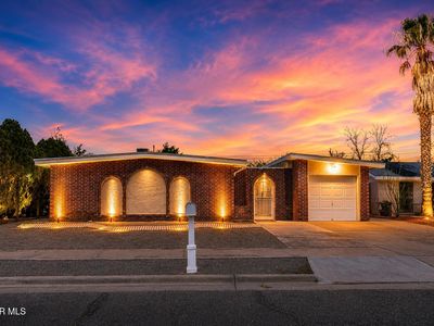 3453 E Glen Dr