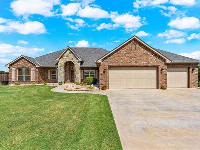 522 NW Spring Hollow Ln