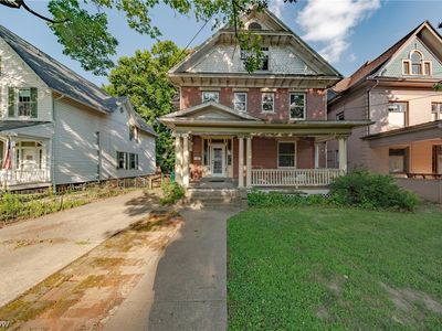 1122 Juliana St