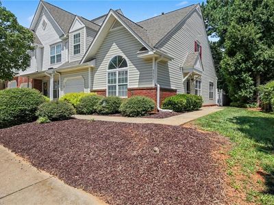 3367 Victoria Park Ln
