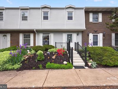 68 Drexel Pl