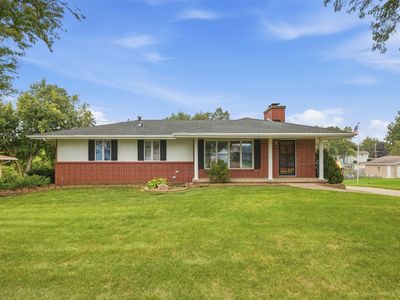 Property at 4930 E Oakwood Dr, Pleasant Hill, IA