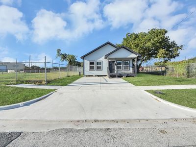 8215 La Porte Rd