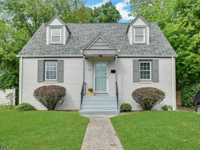 11 Pine St