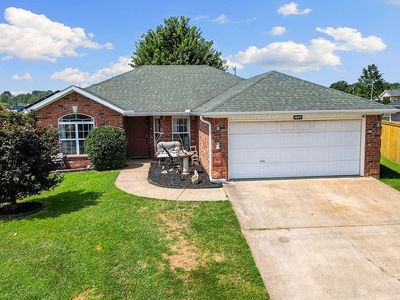 1057 Applewood Cir