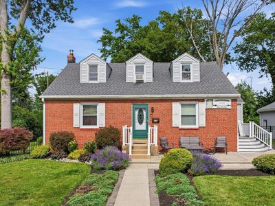 Property at 418 Buchanan Ave, Folsom, PA