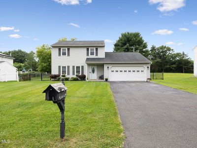 29 Meadowbrook Road