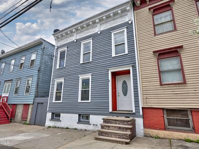 274 Livingston Avenue