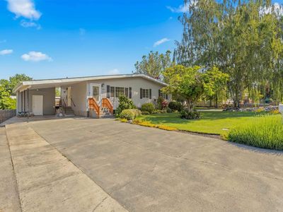 1127 17th Ave