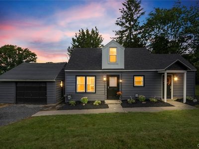 3595 Owasco Dr