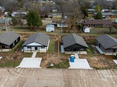 213 S 6th Ave