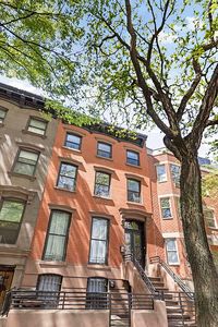 62 Fort Greene Pl