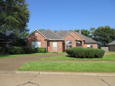 1510 Lexington Dr