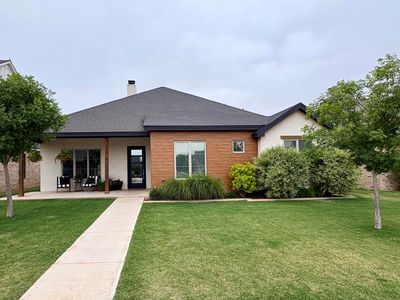 Property at 1314 Camelot Ave, Wolfforth, TX