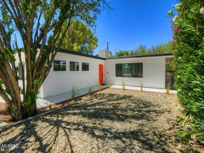 4035 E Paseo Dorado