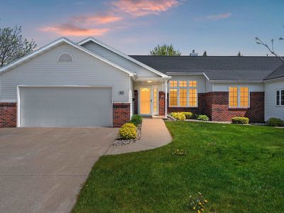 923 W Windtree Dr