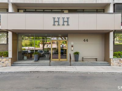 44 Strawberry Hill Avenue #8K