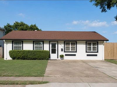 813 Oakwood Dr