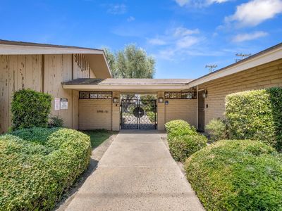 Property at 3749 N Fruit Ave APT C, Fresno, CA