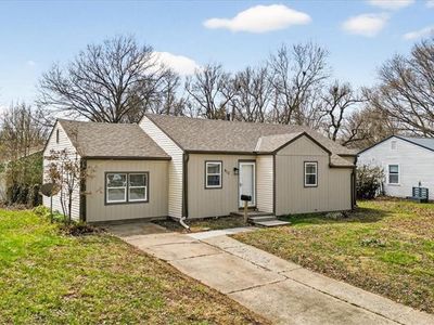 Property at 912 Vest Dr, Warrensburg, MO