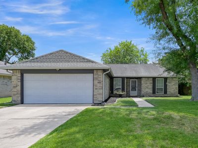 12015 Fallbrook Dr