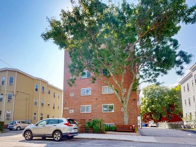 70 Park St APT 32