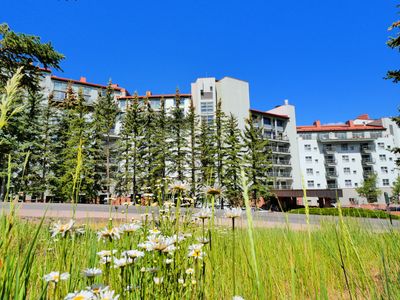 136 Country Club Dr #414