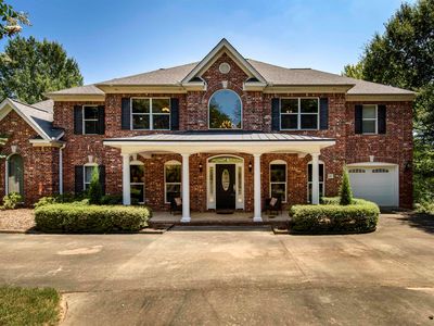 1 Hillsborough Ct